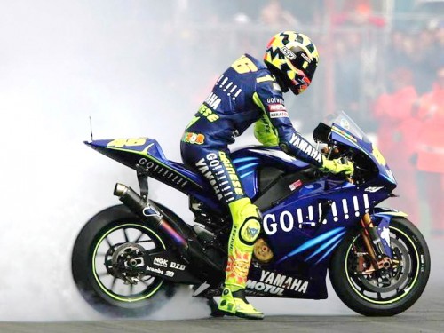 2004_Rossi_920d84d413df1063101valentino-rossi-60c7c.jpg