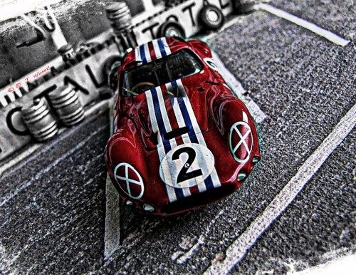 MaseratiHDRDetailedaquaF6crop282562.jpg