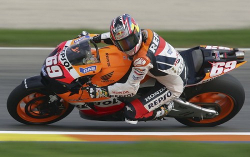 2006_Hayden_PreviewsMotoGPValenciaeWvGh7GHdgcxfce8c.jpg