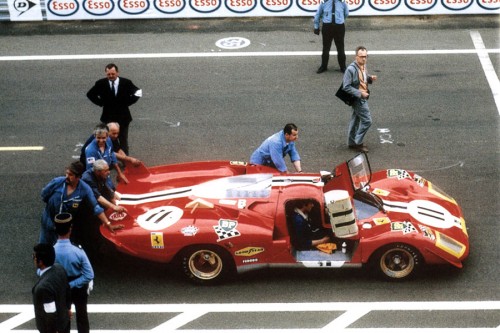 254658094ferrari512S11LM70O4f4ff.jpg