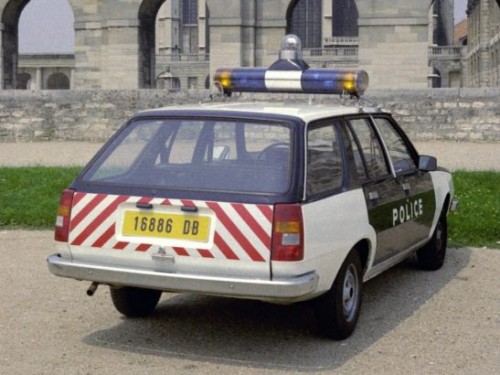 renault_18_break_police_1-547x4103edd8.jpg