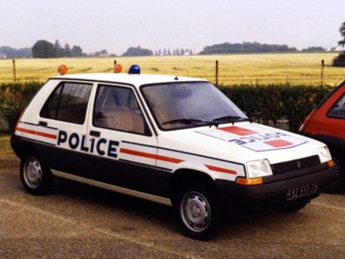 renault_5_5-door_police-547x4100c78d.jpg