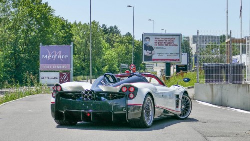 Pagani-4e8cd8.jpg