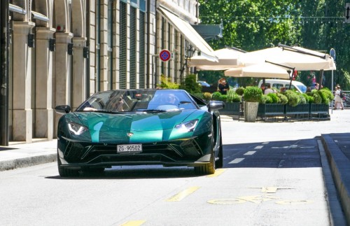 lambo-233adb2.jpg