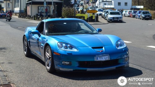 chevrolet-corvette-c6-c376913052019212428_1fd368.jpg