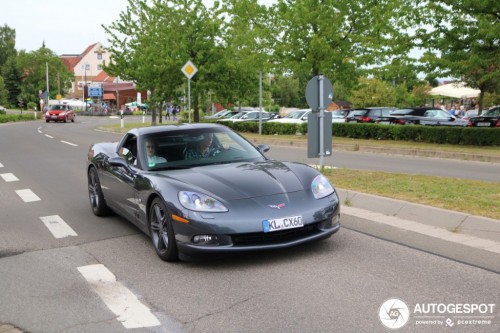 chevrolet-corvette-c6-c597520062019171943_7362f6.jpg