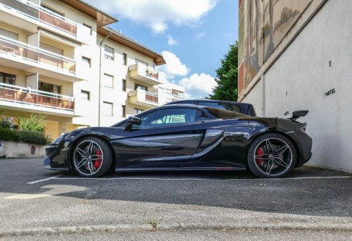 Mclaren-722575.jpg