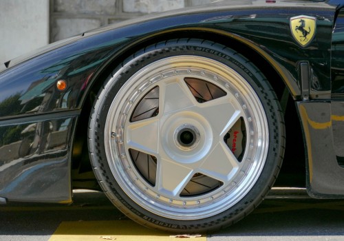 f40-3373692.jpg