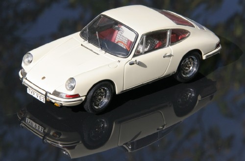 small_porsche911_5606de16d.jpg
