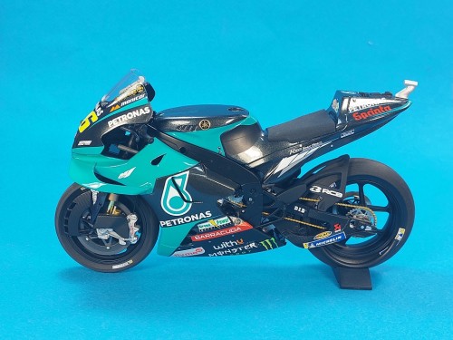 small_yamaha_rossi2021_10102853d0f.jpg