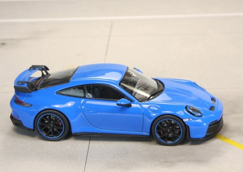 Small_Porsche992_GT3_73911cead.jpg