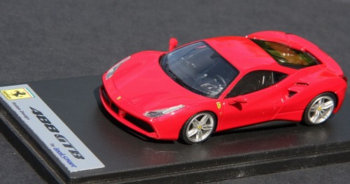 small_ferrari_488_870290f46.jpg