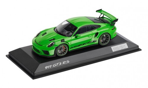 small_Minichamps43_Porsche_991_GT3RS_4079a1.jpg