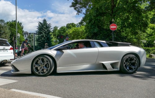 Lambo-20b977d.jpg